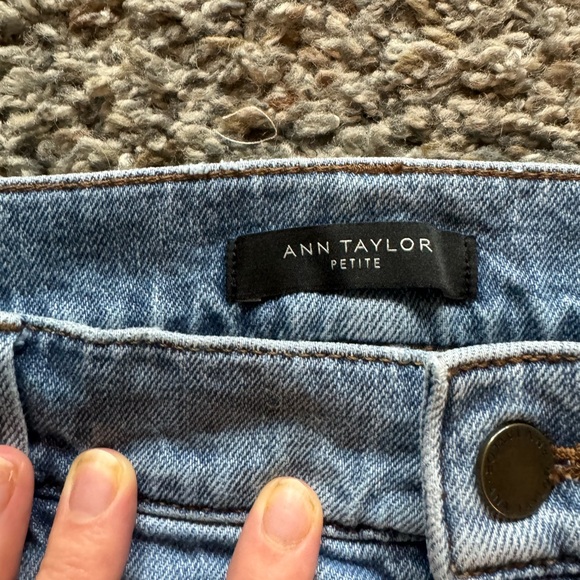 ANN TAYLOR BOYFRIEND JEANS 6P - Picture 5 of 7